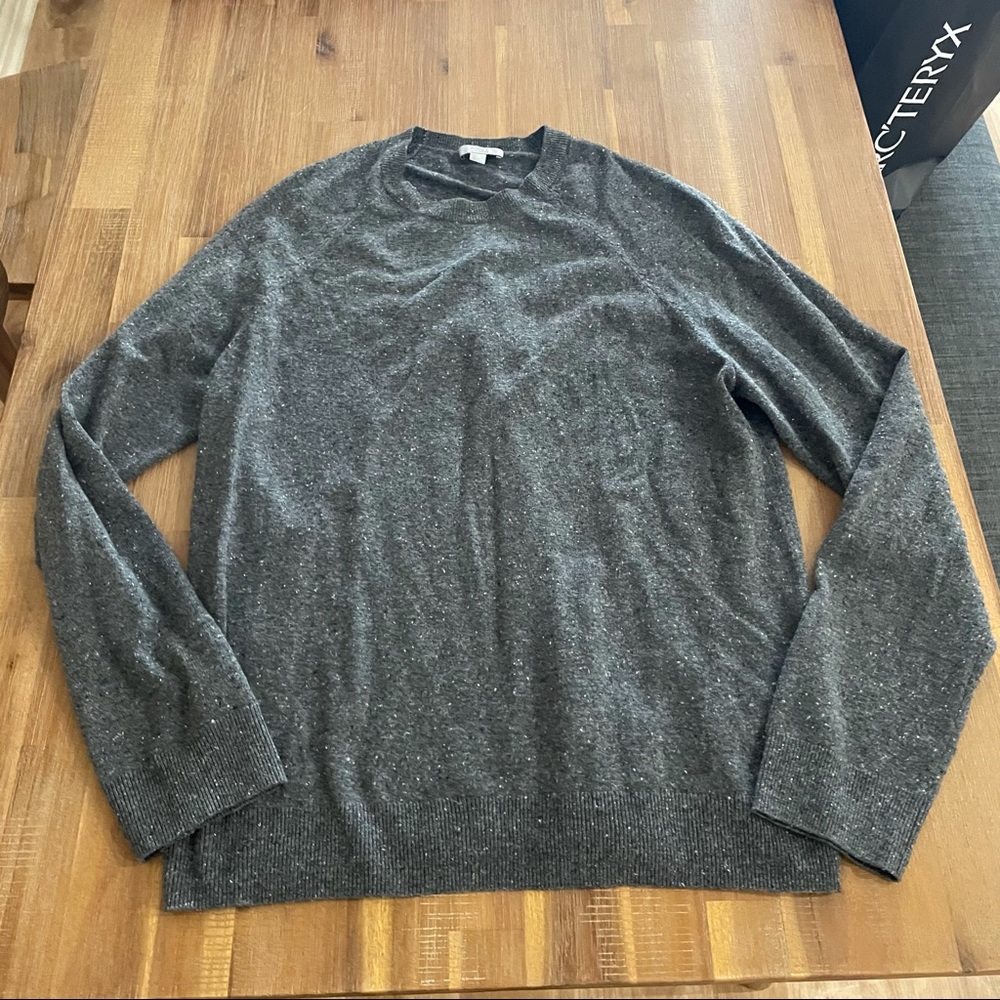 COS Men’s Regular Fit Long Sleeve T-shirt
